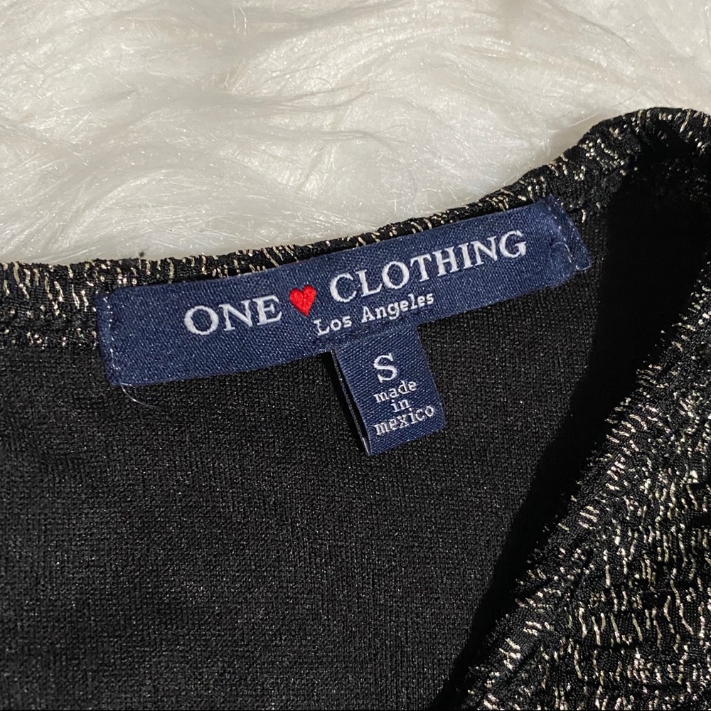 ONE CLOTHING Gold Glittery Romper - Picture 7 of 8